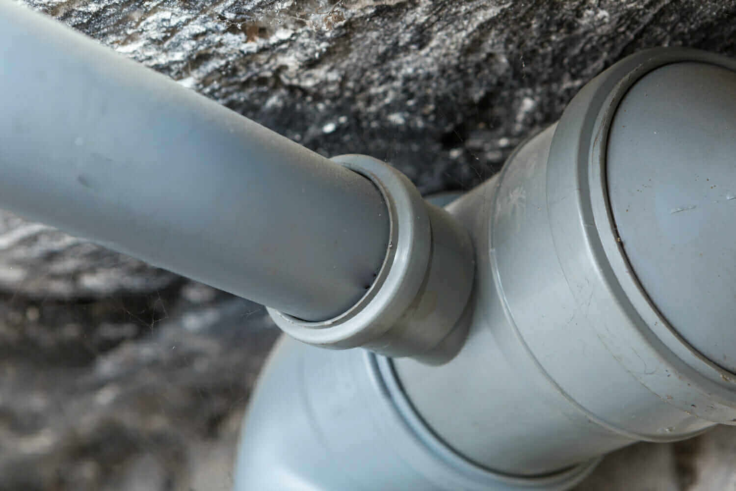 What's the Best Way to Repair a Damaged Sewer Line?