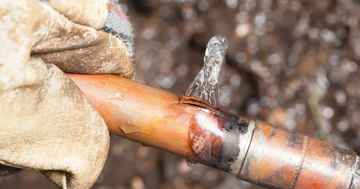 What to Do When Pipes Freeze and Burst
